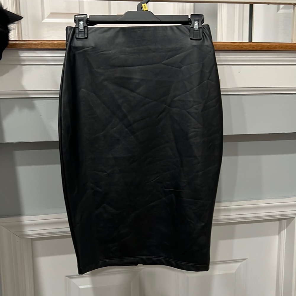 Long pencil skirt